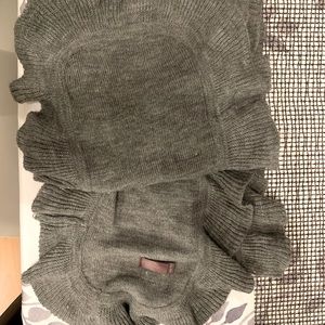 Jessica grey frilled knit scarf excellent condition